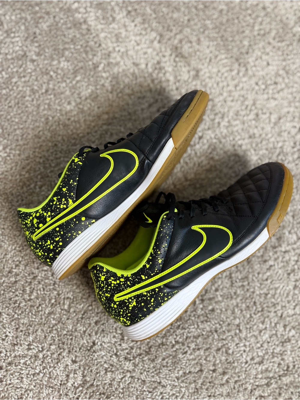 Nike Men’s Black & Neon Yellow Indoor Sneakers
